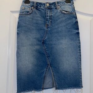 Hm Jean pencil skirt size 4